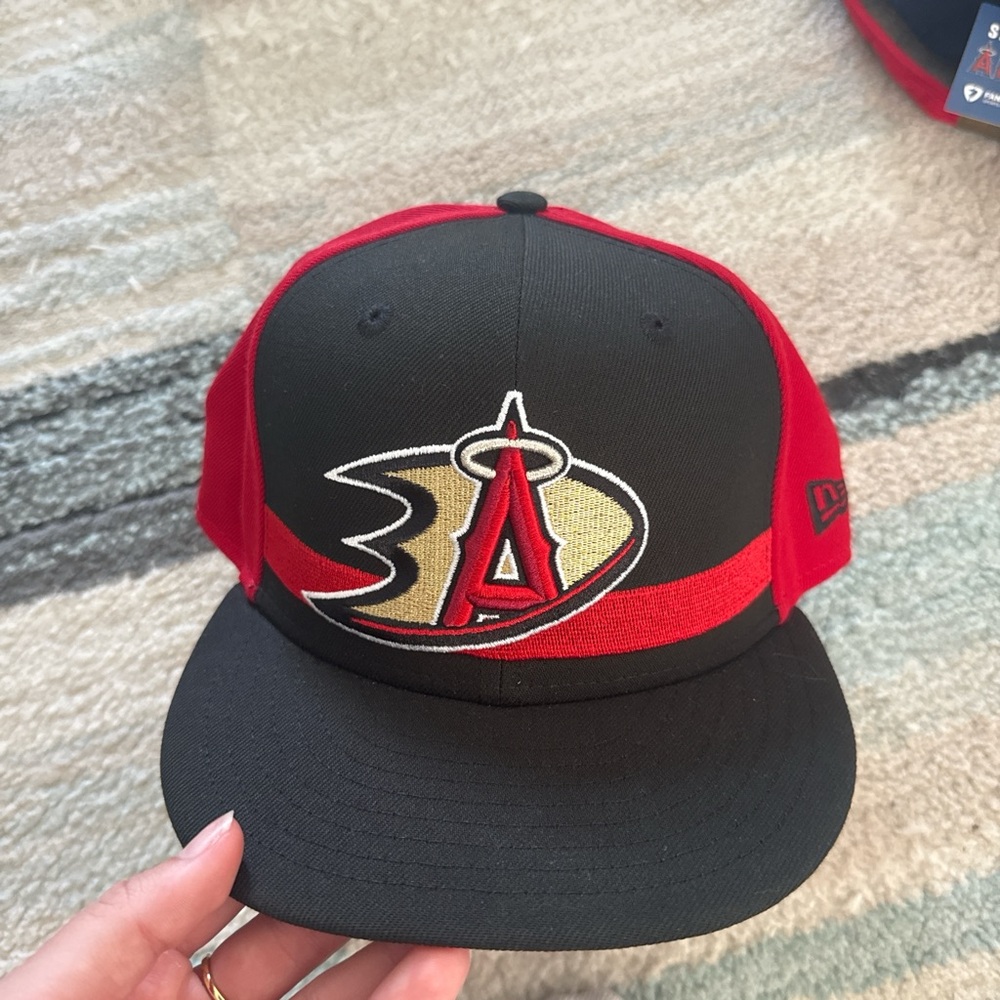 MLB Los Angeles Angels Black Red Gold Hat